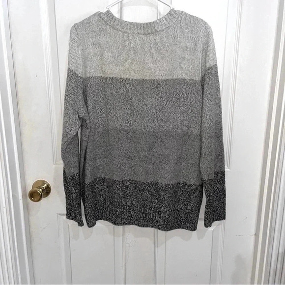 Soho jeans womens sweater sz xlg gray in color - Picture 4 of 5